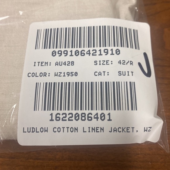 J Crew Ludlow Slim-fit unstructured suit jacket in Irish cotton-linen
Item AU428 - Picture 4 of 4